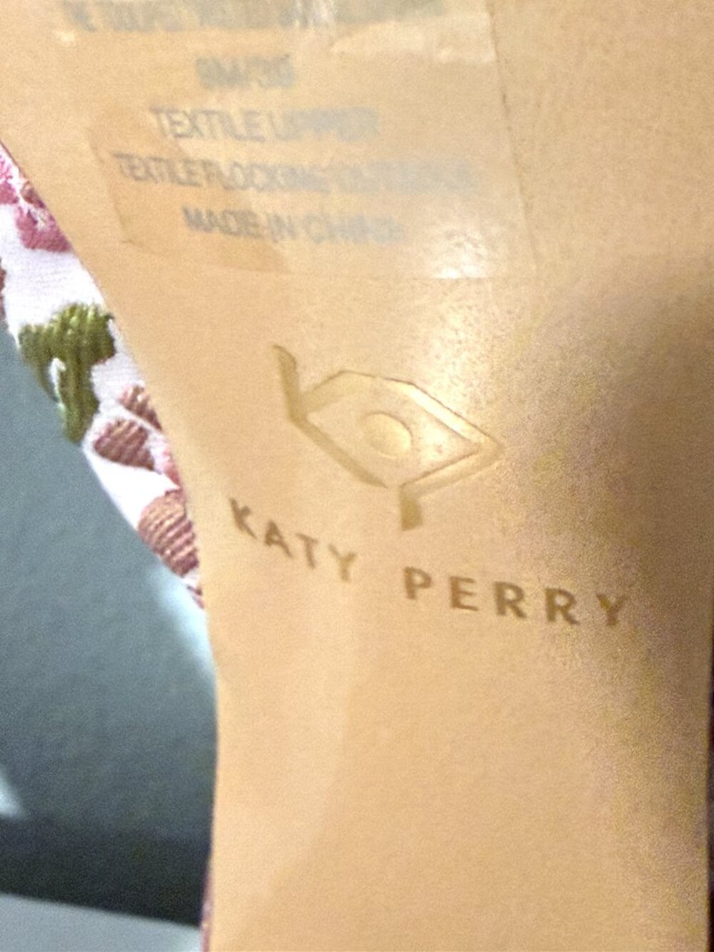 KATY PERRY Tooliped Twisted Sandals - Picture 9 of 12